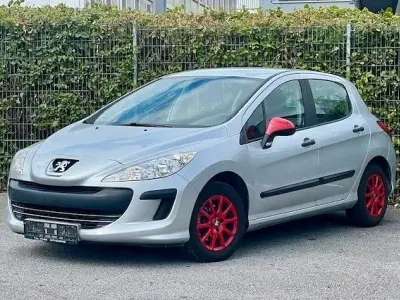 Gebraucht Peugeot 308 Filou 95 PS (69 kW) 2009 Silber Limousine