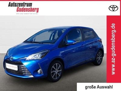 Gebraucht Toyota Yaris Hybrid Club 73 PS (53 kW) 2019 Blau Kleinwagen