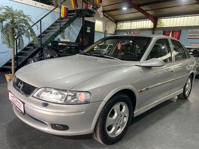 Gebraucht Opel Vectra 147 PS (108 kW) 2001 Silber Limousine