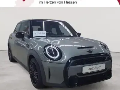 Gebraucht Mini Cooper S Classic 178 PS (130 kW) 2022 Moonwalk grey metallic Kleinwagen