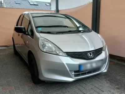 Gebraucht Honda Jazz S 90 PS (66 kW) 2011 Silber Kleinwagen