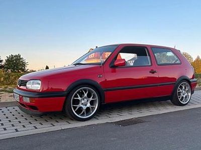 Rot Gebraucht 1992 VW Golf III Kleinwagen | 4.500 €