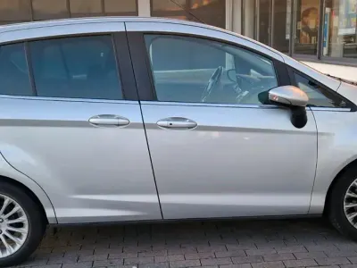 Gebraucht Ford B-MAX 105 PS (77 kW) 2013 Silber Van / Kleinbus