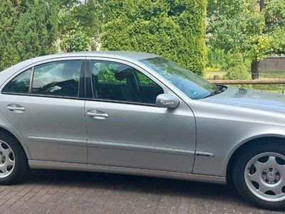 Mercedes E220