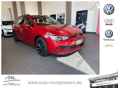 Gebraucht VW Golf VIII Life 131 PS (96 kW) 2023 Rot Kombi