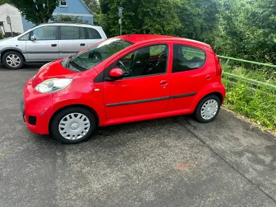 Gebraucht Peugeot 107 68 PS (50 kW) 2009 Rot Kleinwagen