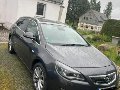 Gebraucht Opel Astra 120 PS (88 kW) 2010 Grau Kombi