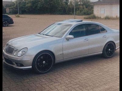 Mercedes E320