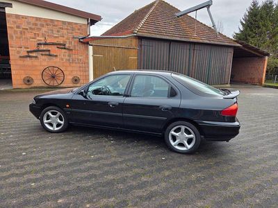 Second-hand Ford Mondeo 115 CP (84 kW) 1994 Berlinǎ