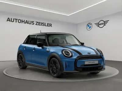 Gebraucht Mini Cooper 136 PS (100 kW) 2022 Island blue Kleinwagen