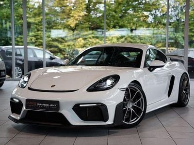 Porsche 718 Cayman GT4