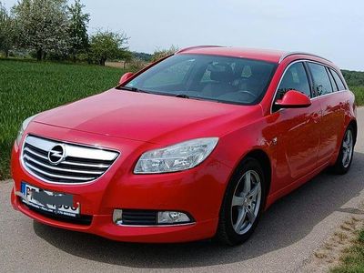 Second-hand Opel Insignia Edition 131 CP (96 kW) 2010 Roșu Break