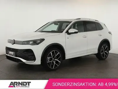 Gebraucht VW Tiguan R-line 193 PS (141 kW) 2025 Pure white SUV