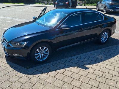 Gebraucht VW Passat Comfortline 150 PS (110 kW) 2015 Schwarz Limousine
