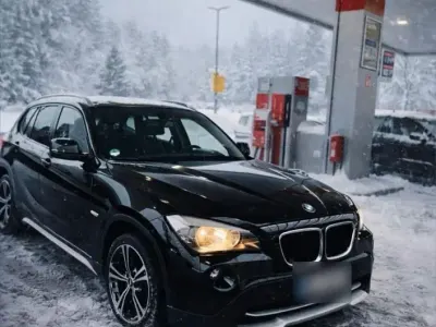 Używany BMW X1 177 KM (130 kW) 2011 Czarny SUV