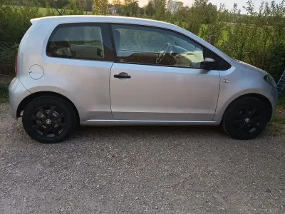 Second-hand Skoda Citigo 60 CP (44 kW) 2012 Argintiu Hatchback