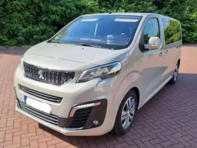 Gebraucht Peugeot Traveller Allure 177 PS (130 kW) 2018 Grau Van / Kleinbus
