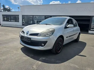 Gebraucht Renault Clio Dynamique 75 PS (55 kW) 2006 Platingrau Kleinwagen
