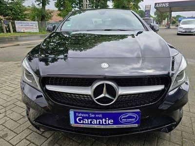 Gebraucht Mercedes CLA180 Urban 122 PS (89 kW) 2015 Schwarz (kosmosschwarz) Limousine
