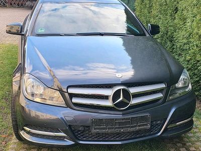 Gebraucht Mercedes C180 156 PS (114 kW) 2012 Grau Coupé