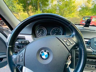 Silber Gebraucht 2006 BMW 320 Limousine | 5.700 € (Fairer Preis)