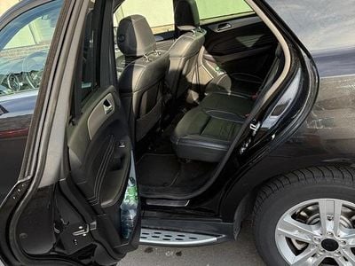 Gebraucht Mercedes ML250 Edition 1 204 PS (150 kW) 2012 Schwarz SUV