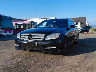 Gebraucht Mercedes C220 Avantgarde 170 PS (125 kW) 2010 Schwarz Kombi