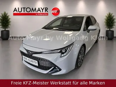 Gebraucht Toyota Corolla Team 116 PS (85 kW) 2021 Cement grey/manhattan grey Limousine
