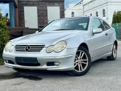 Gebraucht Mercedes C180 129 PS (94 kW) 2001 Silber