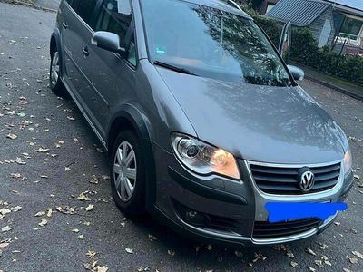 VW Touran Cross