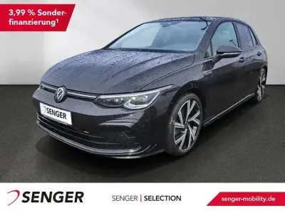 Brugt VW Golf VIII R-line 150 HK (110 kW) 2022 Sort Sedan
