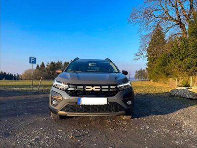 Usata Dacia Jogger Extreme 110 CV (80 kW) 2024 Grigio Monovolume