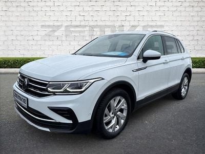 Second-hand VW Tiguan Elegance 150 CP (110 kW) 2023 Alb SUV
