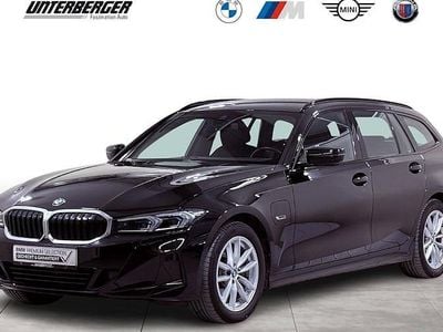 Schwarz ii Gebraucht 2022 BMW 320e Shadowline Kombi | 26.890 € (Superpreis)