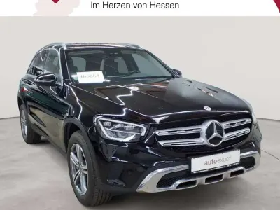 Gebraucht Mercedes GLC300e Exclusive 194 PS (142 kW) 2021 Schwarz SUV