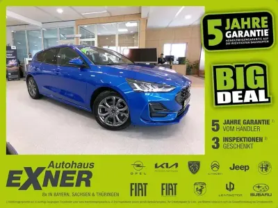 Używany Ford Focus ST-Line 125 KM (91 kW) 2023 Niebieski Sedan/Limuzyna