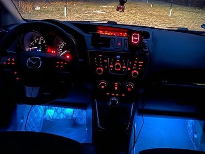 Grau Gebraucht 2013 Mazda 5 Van / Kleinbus | 7.000 € (Fairer Preis)