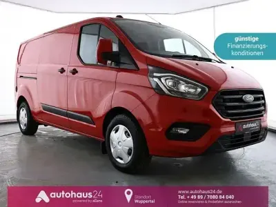Second-hand Ford Transit Custom Trend 131 CP (96 kW) 2022 Roșu Van