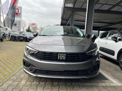 Gebraucht Fiat Tipo Cross 131 PS (96 kW) 2024 Grau Kombi