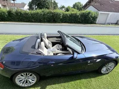 Gebraucht BMW Z4 Comfort Edition 204 PS (150 kW) 2010 Blau Cabrio