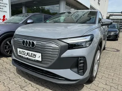 Gebraucht Audi Q4 e-tron Ambiente 125 kW (170 PS) 2022 Grau SUV