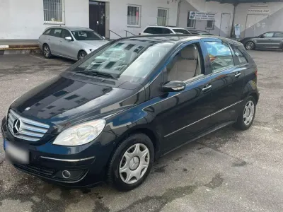 Używany Mercedes B170 116 KM (85 kW) 2006 Czarny Minivan