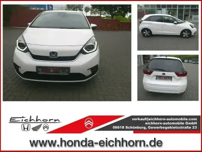 Gebraucht Honda Jazz Executive 109 PS (80 kW) 2022 Platinum white p Kleinwagen