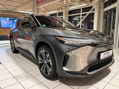 Gebraucht Toyota bZ4X Lounge 150 kW (204 PS) 2025 Silber SUV