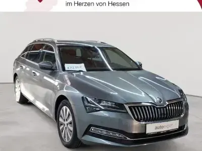 Gebraucht Skoda Superb Style 200 PS (147 kW) 2023 Graphitgrau metallic Kombi
