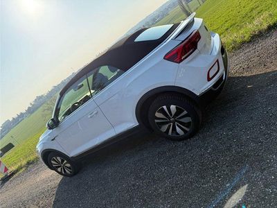 Gebraucht VW T-Roc Cabriolet Move 110 PS (80 kW) 2023 Weiß Cabrio