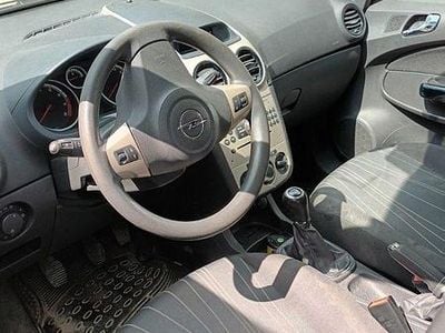 Usata Opel Corsa 90 CV (66 kW) 2007 Blu Utilitaria