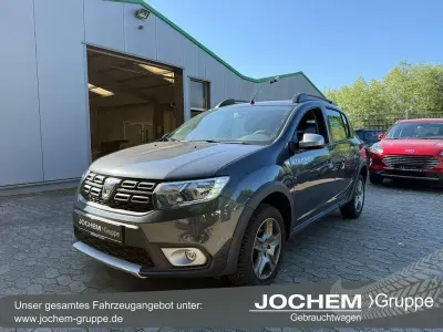 Gebraucht Dacia Sandero 90 PS (66 kW) 2020 Grau Limousine