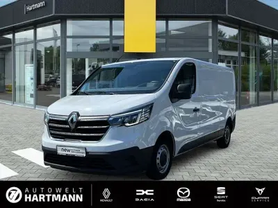 Gebraucht Renault Trafic Komfort 131 PS (96 kW) 2022 Arktis weiß (weiß) Van / Kleinbus