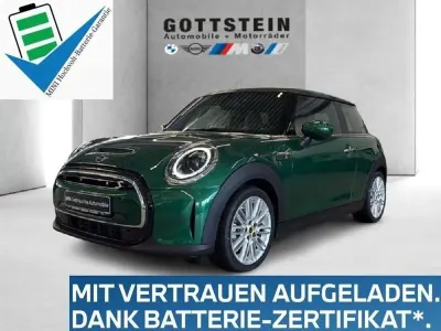 Gebraucht Mini Cooper SE Classic 135 kW (184 PS) 2022 British racing green iv Kleinwagen